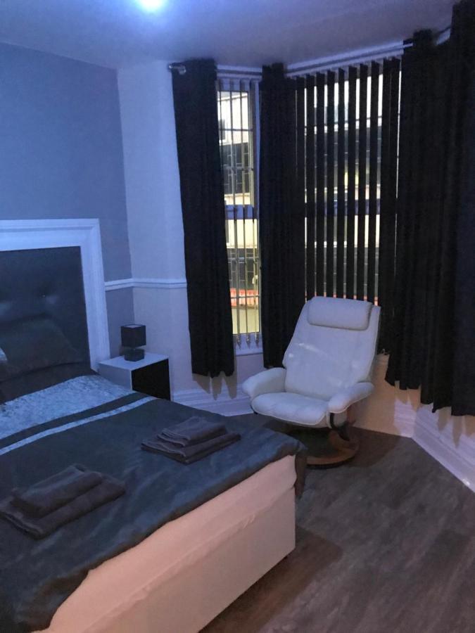 Sandy Pad'S Apartments Rhyl Eksteriør bilde