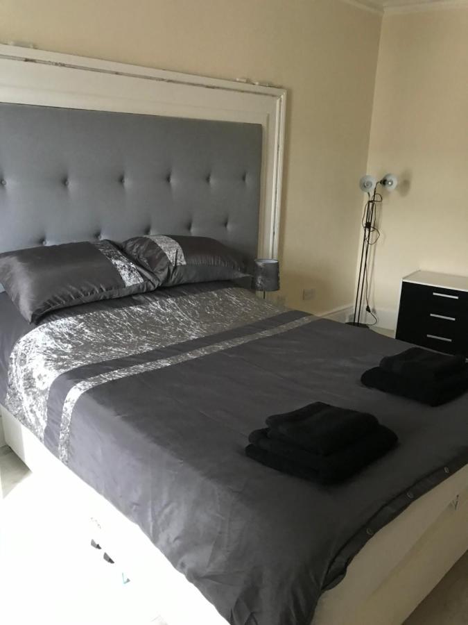 Sandy Pad'S Apartments Rhyl Eksteriør bilde